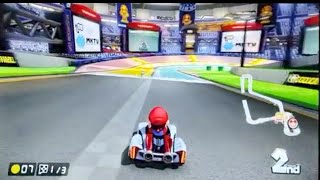 Mario Kart 8 Deluxe - Mario Kart Stadium VS Race