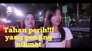 Reaksi Cewe Pertama Kali  Tahan Perih Yang Penting Nikmat   Sosial Eksperimen