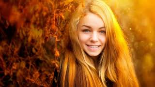 Видео Она_идет_по_жизни_легко (автор: Любовь Юденко Творческая студия)