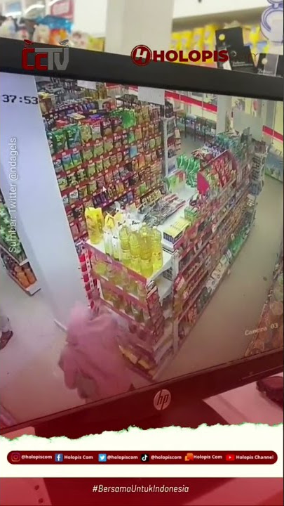 Wanita Bercadar Curi Minyak Goreng di Minimarket