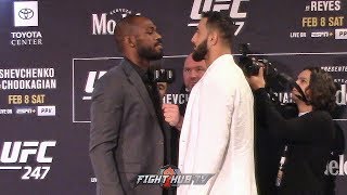 JON JONES SIZES UP DOMINICK REYES DURING FACE TO FACE AT UFC 247 MEDIA DAY