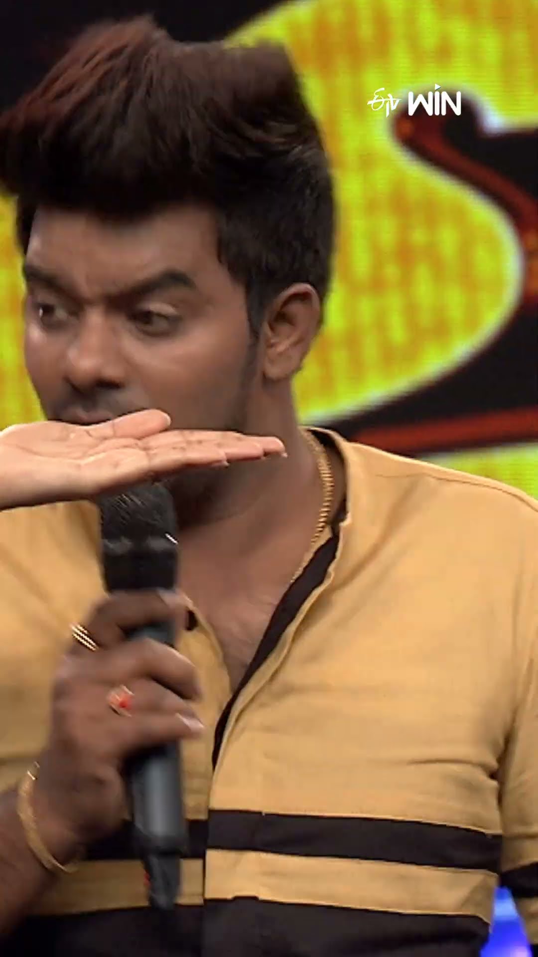 #shorts - సుధీర్ ని బాగా పొగిడేస్తున్న రష్మీ..! #dheejodi #sudheer #rashmi #comedy