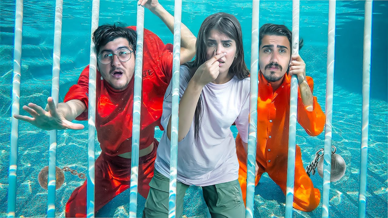 اگه میخوای زنده بمونی باید خودتو از قفس آب نجات بدی 🤯🏳