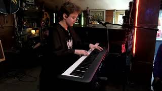 Блинова Надежда: Король и Шут - Тёмный Учитель (piano cover live)