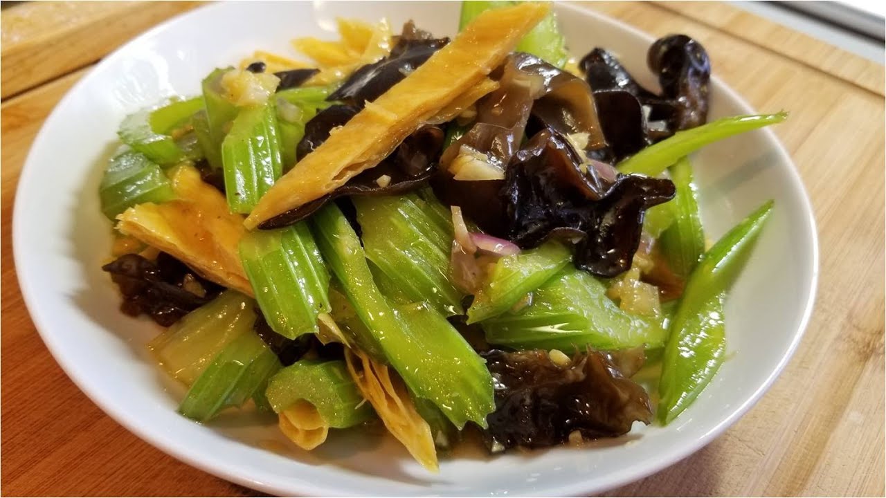 Stir fried celery with bean curd stick and black fungus #shorts - YouTube