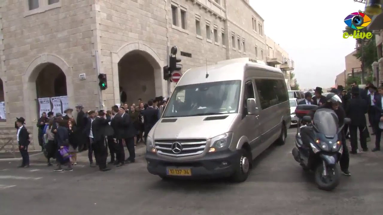 Mendy Klein Z'L הלוויית הרב הנגיד ר' מנחם משה (מנדי) קליין זצ"ל