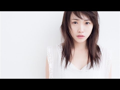川栄李奈、押しの強い新キャラ「ラクマクマ」に変身！ 新TVCM一挙公開