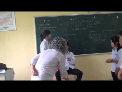 Video Vở kịch chủ đề về an toàn giao thông của lớp 11A1... - youtube