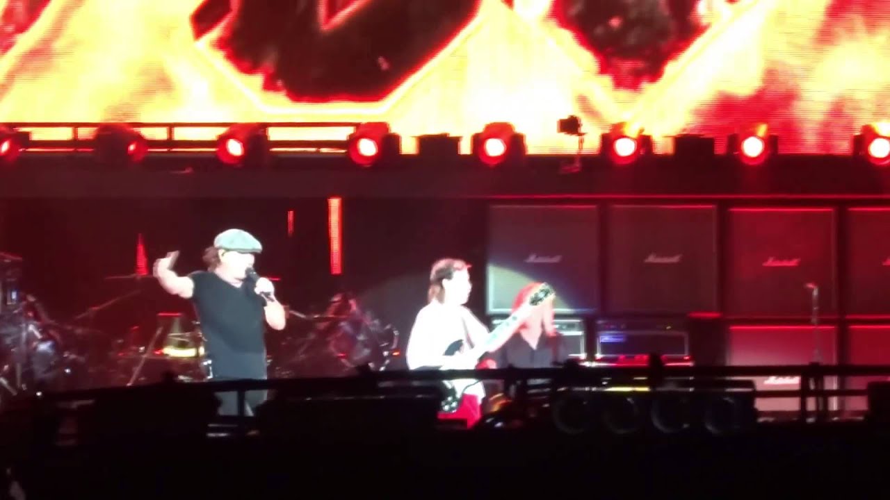 AC/DC LIVE METLIFE STADIUM, NJ. AUG 2015 HIGHWAY TO HELL - YouTube