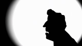 Talented Man Creates Mesmerising Hand Shadows