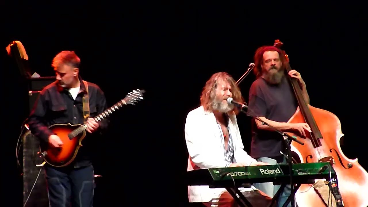 Hothouse Flowers - Don't Go - Watford Colosseum - December 2025