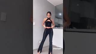 Famous luanabarron~1599695780~2394744(2) Wealth