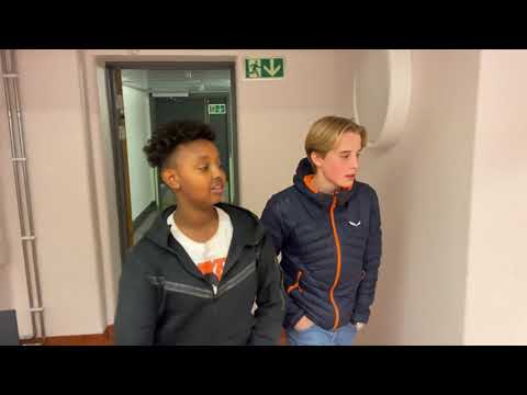 Video: Hvordan Lage Et Uoffisielt Skole Nettsted Selv