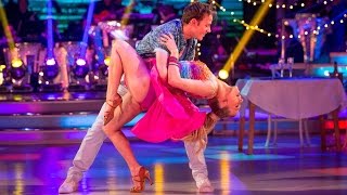 Kellie Bright And Kevin Clifton Salsa To I Want You Back - Strictly Come Dancing 2015