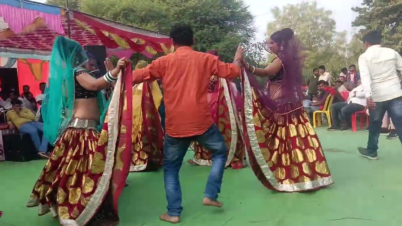 देसी बुंदेली राई बुंदेलखंड राकेश रोशनी सॉन्ग गयाहै गाना देसी बुंदेलखंड राई