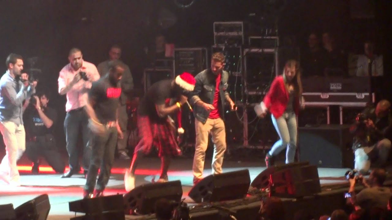 M.POKORA danse sur Monsieur Tombola ! (Une nuit à Makala 26/03/12)