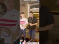 عمر كمال بيضرب صاحبه الاهلاوي وبيقوله غني للزمالك وشيكابالا غصب عنك 