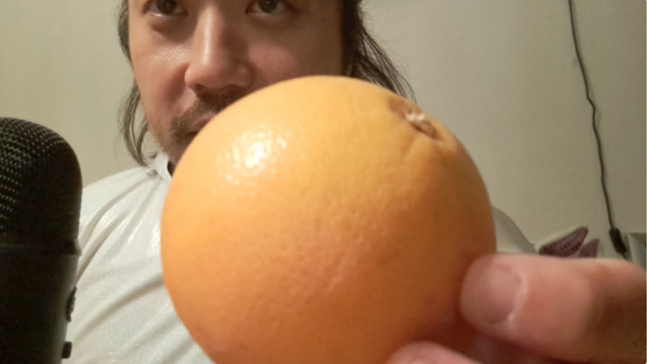 ASMR EATING SOUNDS - GRAPEFRUIT