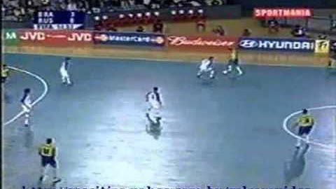 Futsal - Amazing Skills [from www.metacafe.com].wmv