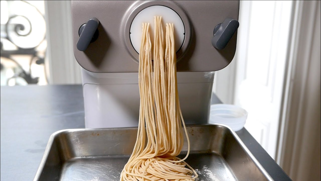 Making Pasta With the Philips Pasta Maker 