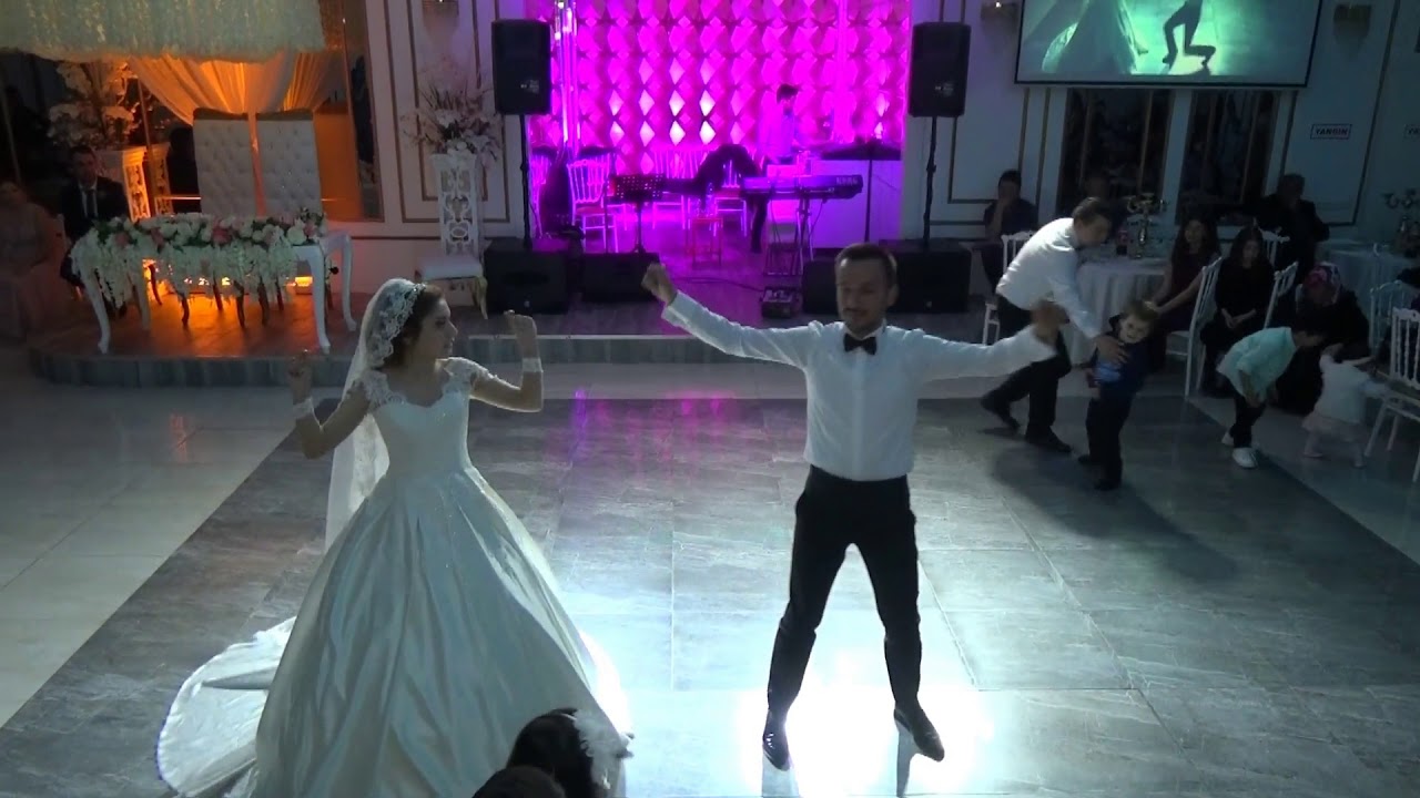 KARYOLAMIN DEMİRİ (YANDIM AYŞEM) DÜĞÜN ZEYBEK DANSI