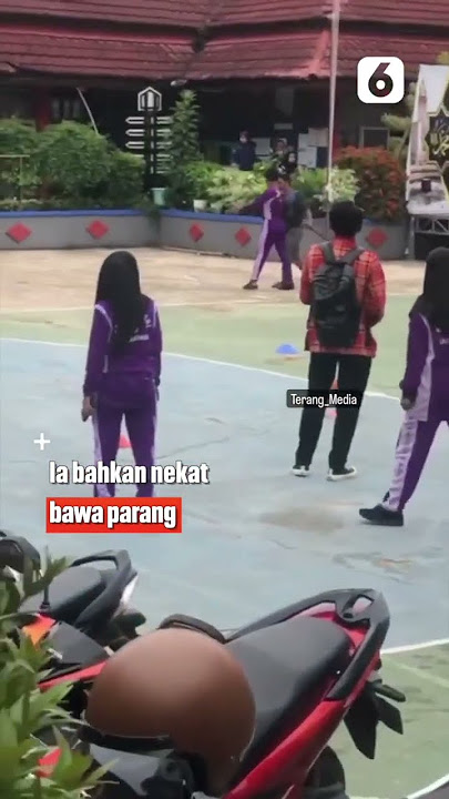 Viral! Siswa SMK Tantang Guru Sambil Bawa Parang #Shorts