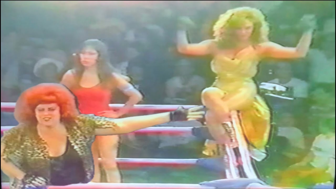 2on1 FINAL SPANISH RED WHITE BLUE ASHLEY CARTIER VS. QUEEN KONG GLOW POWW WRESTLING MATILDA THE HUN