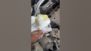 AC compressor leakage check #shortsfeed #automobile #viralvideo #mechanic #tecnician #service #short