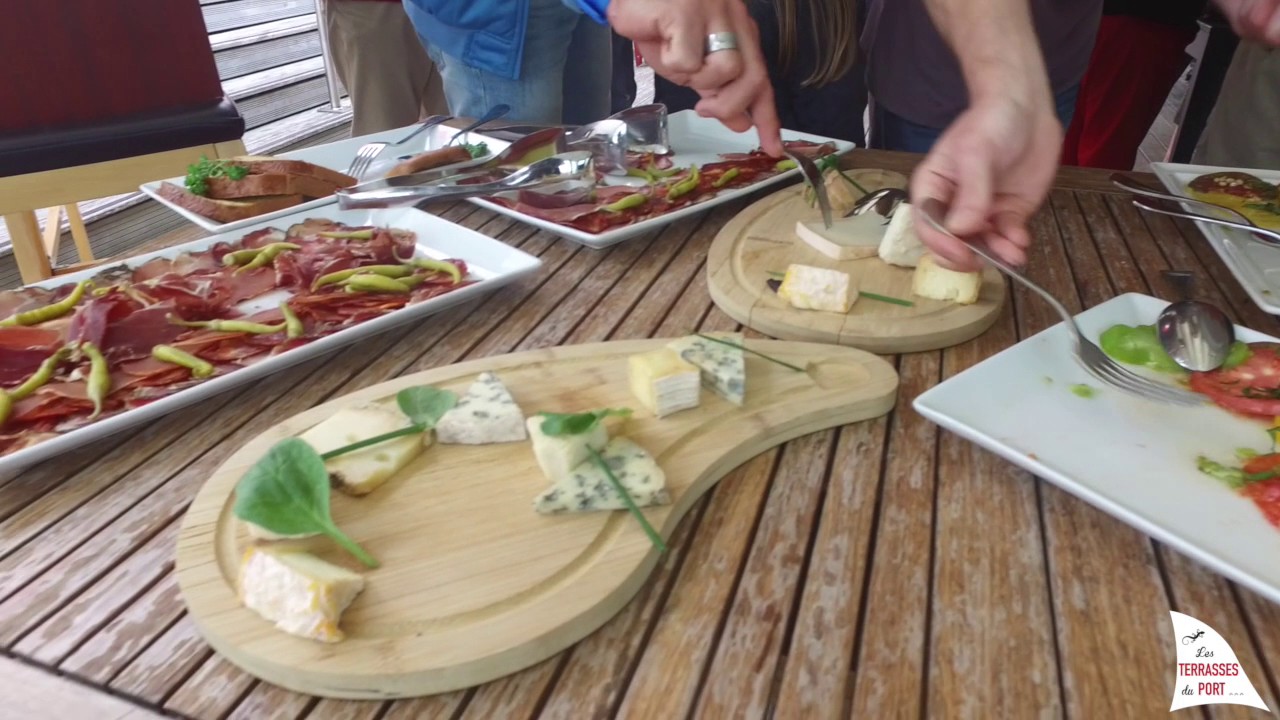 Restaurant Les Terrasses du port - YouTube