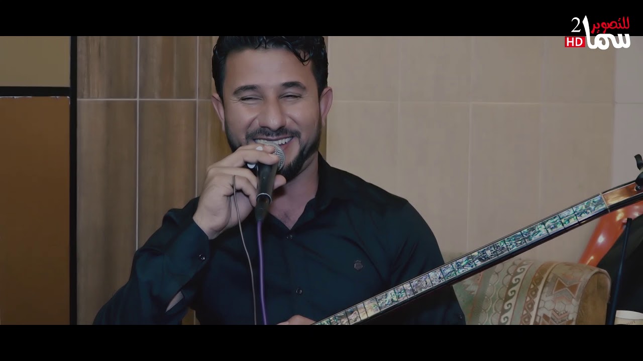 الفنان احمد قولي في قاعه اسطنبول