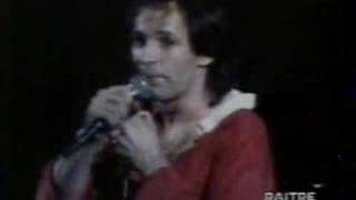 Vasco Rossi - Cosa ti fai Live @ Lugo (RA) 1982 chords
