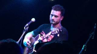 Watch Michael Malarkey The Beauty Of Running Circles video