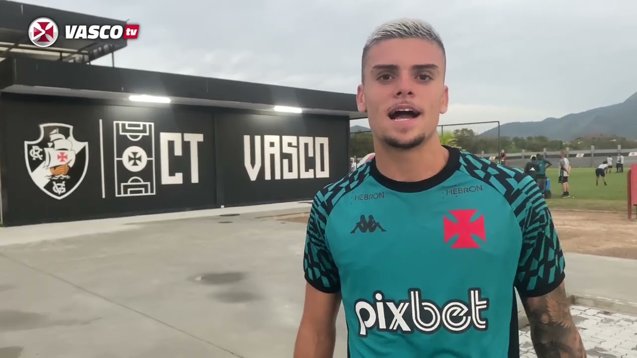 Gabriel Pec convida para jogo do Vasco em Brasília