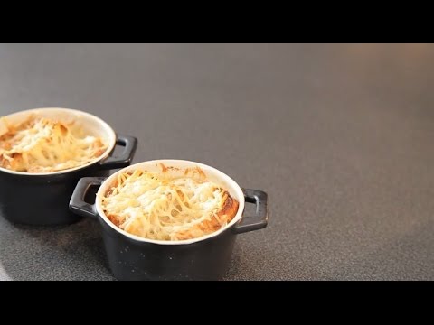Vidéo: Savourez Cette Recette De Soupe à L'oignon Facile Et Appétissante à La Creuset
