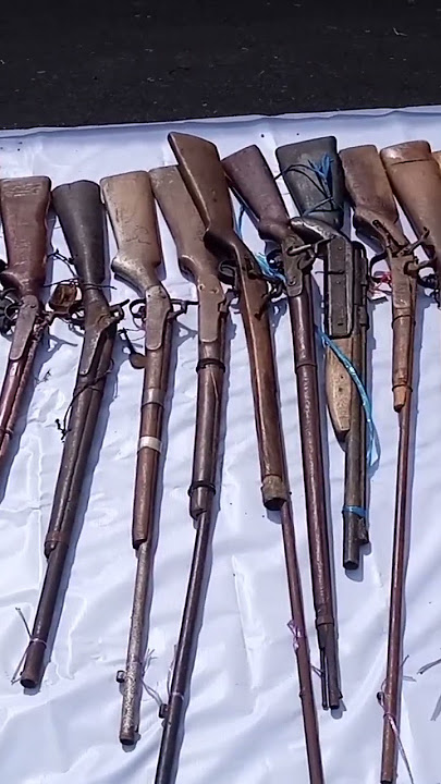 98 pucuk senjata tradisional/rakitan dimusnahkan di Polres Bengkayang