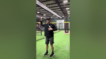 Try this as your baseball teams throwing program!