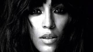 Loreen - Sidewalk (Heal) Resimi