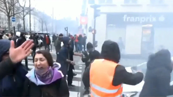 Paris riots over shooting in Kurdish community inc...