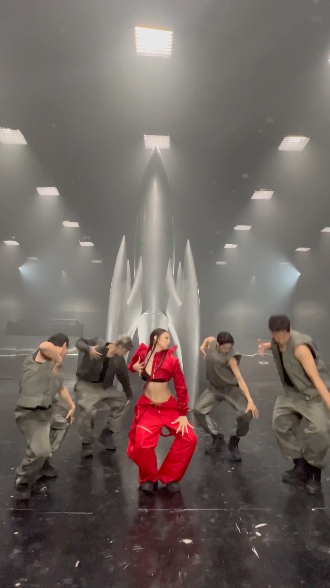 LIKE JENNIE OUT NOW