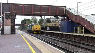 Advent @ al66class59 S4 Day 10: 37610 on 0Z37 coasts through Harlington | 3.10.20