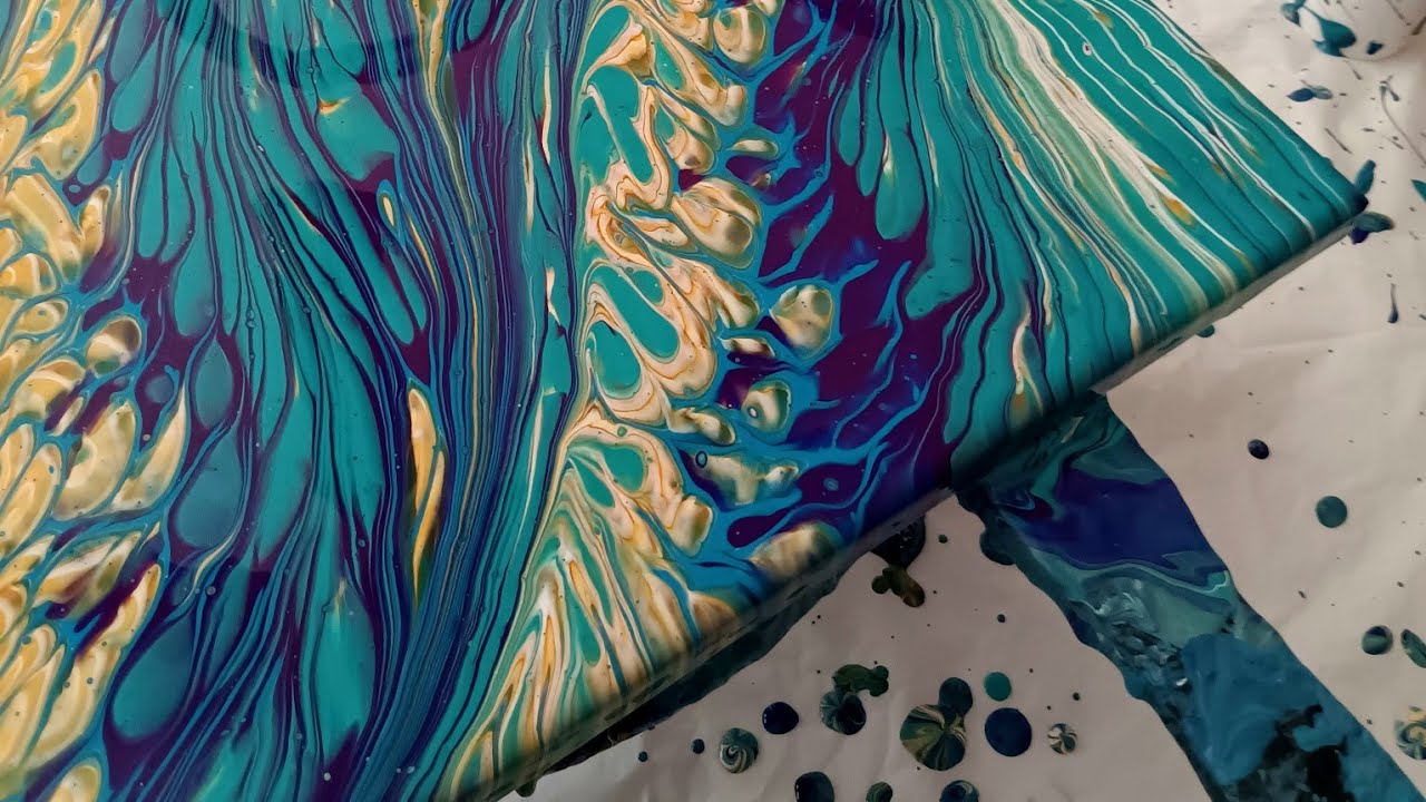 # 229 Beautiful teal and violet wandering split cup. Must see 