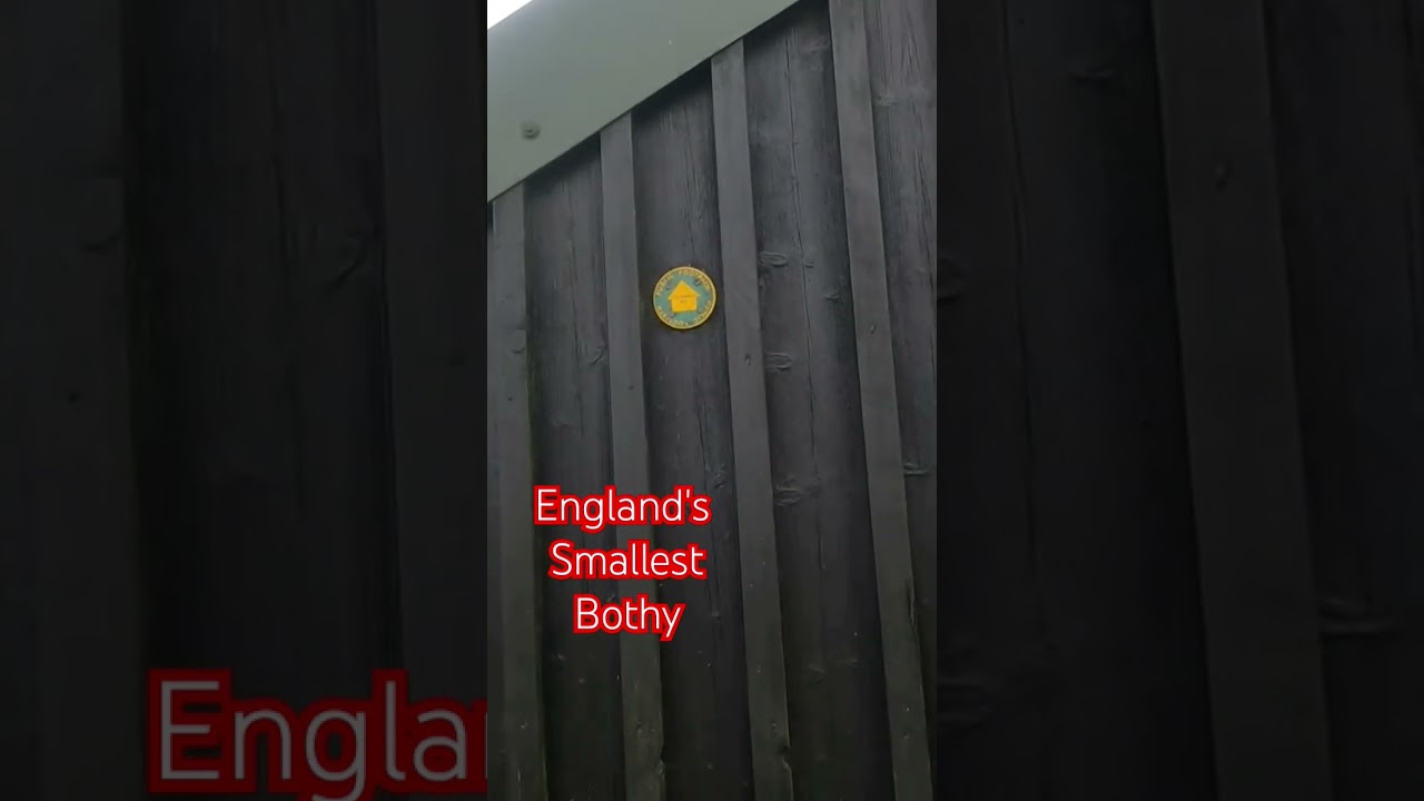 England's smallest Bothy, The Lingy hut. 