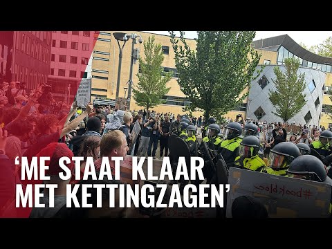 LIVE: UvA bezet door demonstranten, ME grijpt in