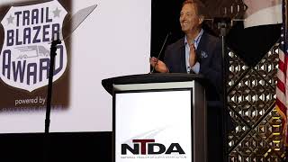 Stoops Trailers wins the 2025 Trailblazer Award