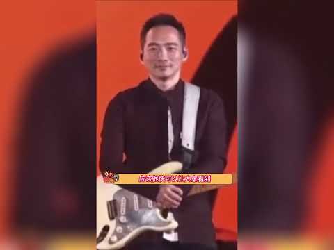 石头桂纶镁竟然有吻戏，终于知道当时阿信在气石头秘密进行的事
