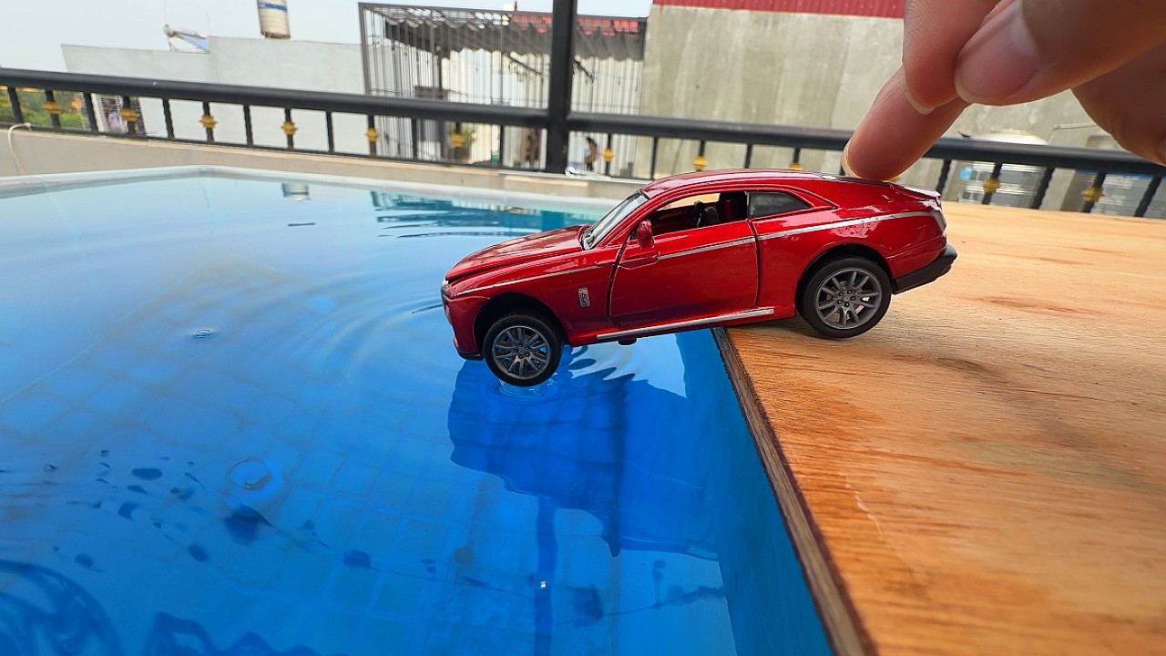 Model Car Falling into Water BMW, Huyndai, Lexus, Toyota, Lamboghini, Ferrari, Mclaren, Audi