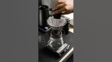 Perfect V60 Coffee Brewing with MHW-3BOMBER Pour-Over Equipment ❤‍🔥 #mhw3bomber