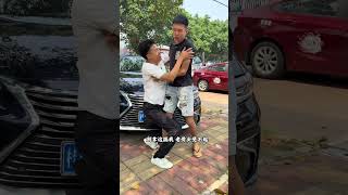 Ah, I am a good person. Sansheng is a lucky car dealer. The daily routine of selling a car. Talk