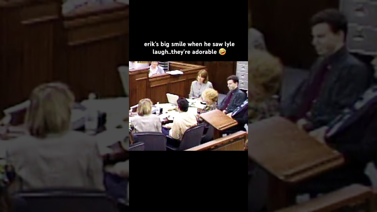 Erik and Lyle Menendez laugh in court! 🤣❤