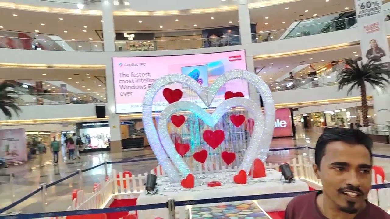 Mumbai malad biggest mall super #trending #video   🏢 🏢